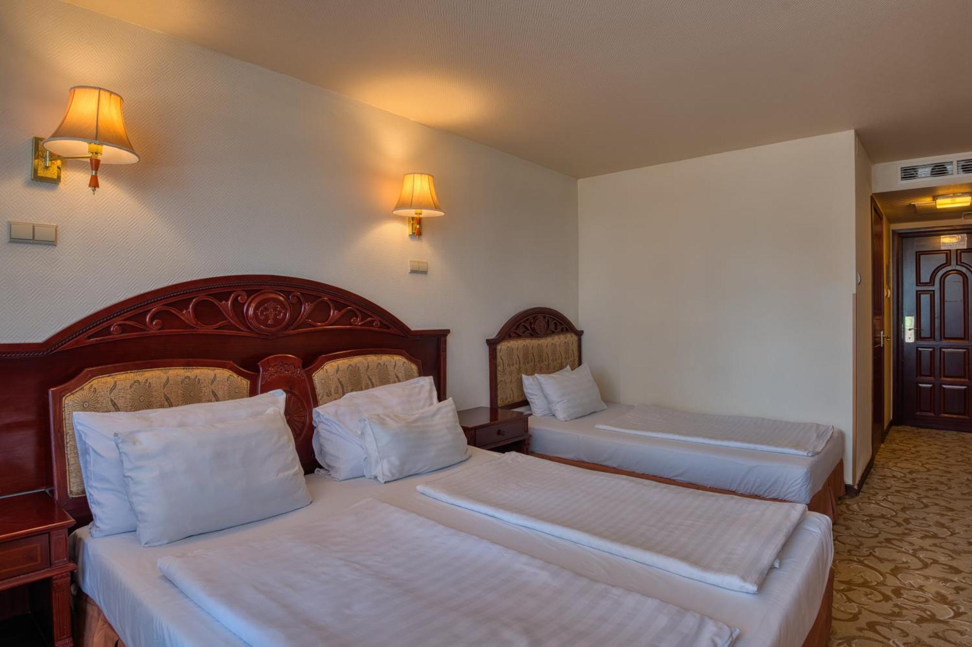 Hotel Bellevue Ostrzyhom Zewnętrze zdjęcie