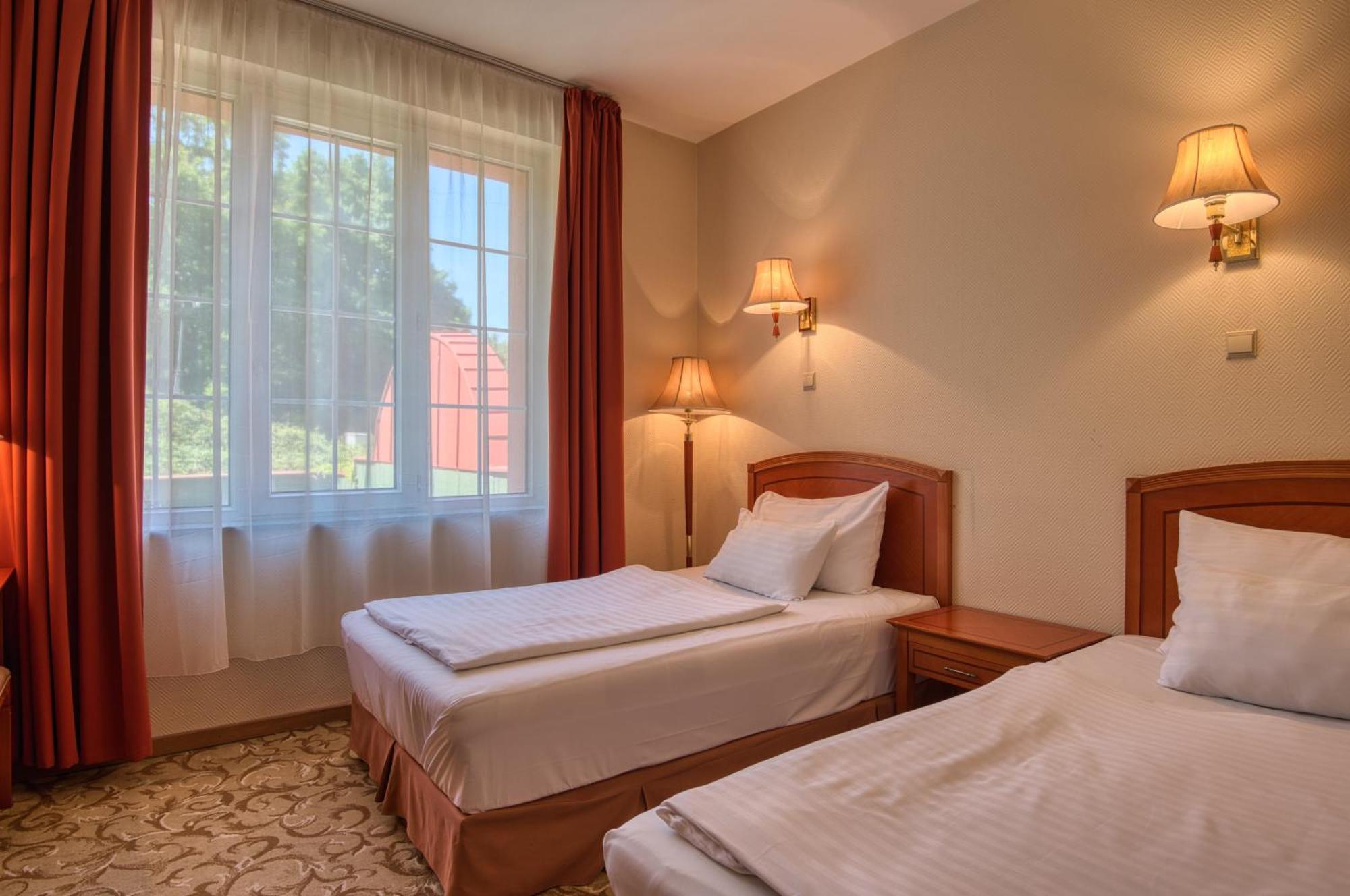 Hotel Bellevue Ostrzyhom Zewnętrze zdjęcie