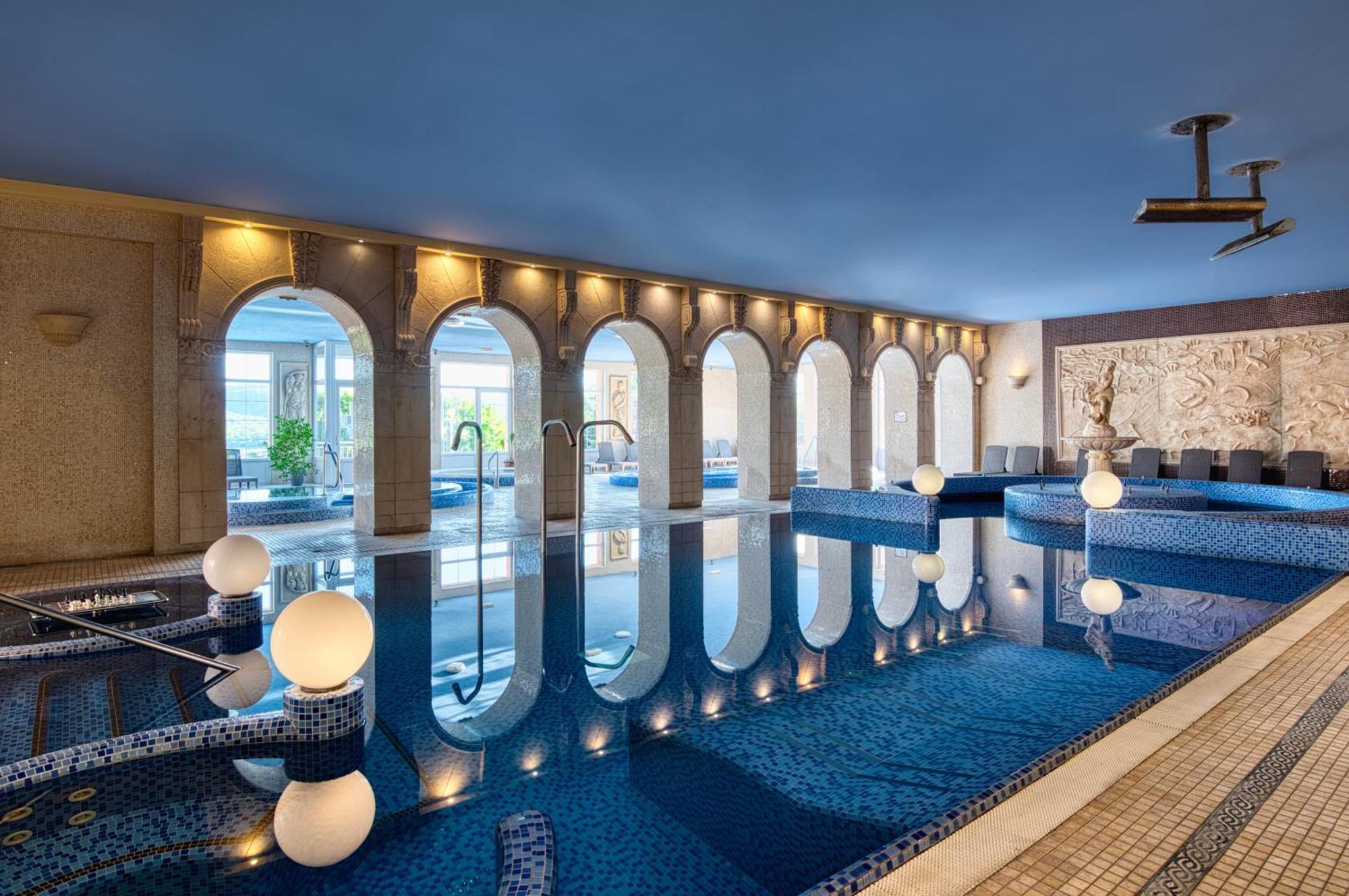 Hotel Bellevue Ostrzyhom Zewnętrze zdjęcie
