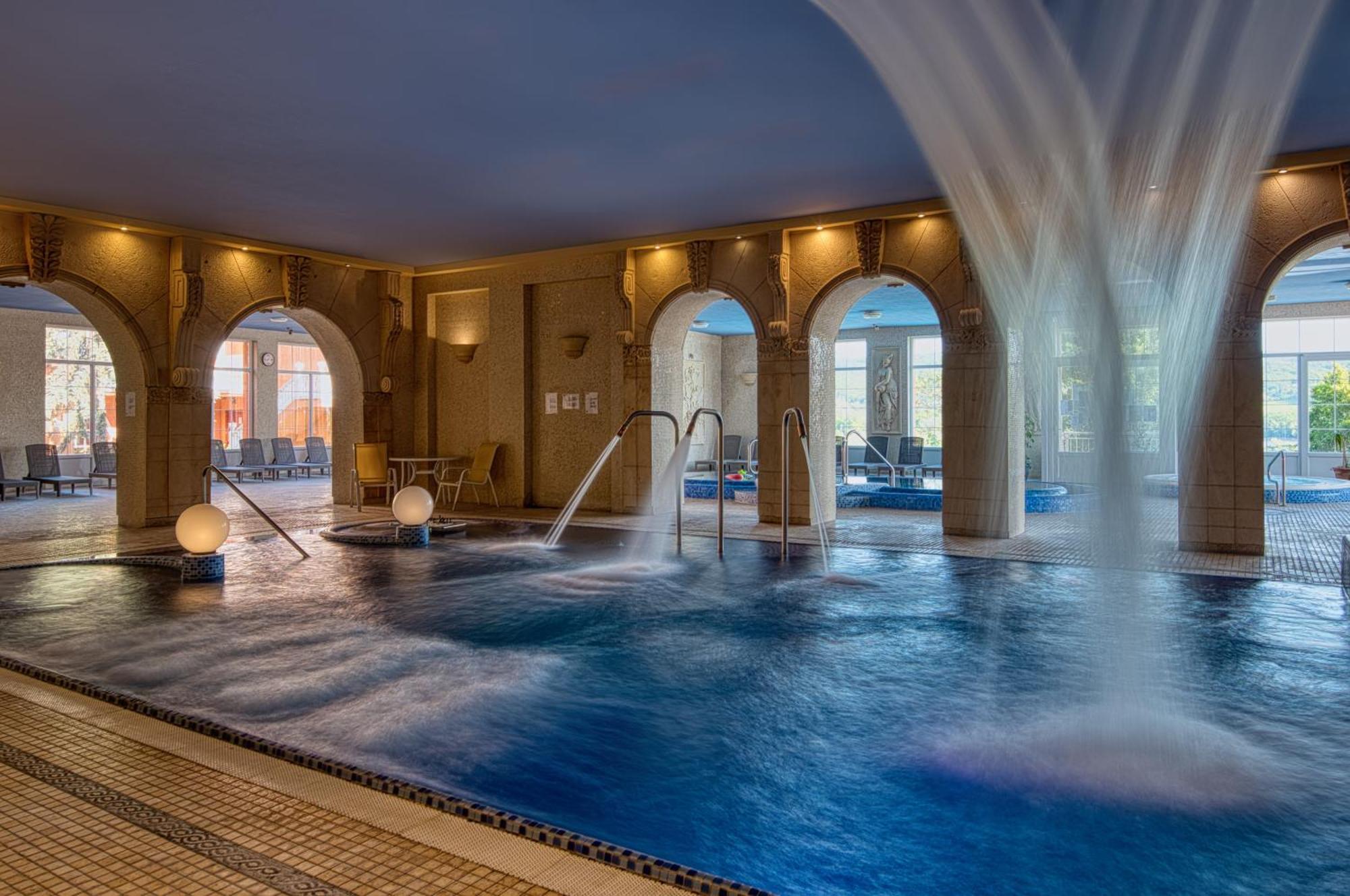 Hotel Bellevue Ostrzyhom Zewnętrze zdjęcie