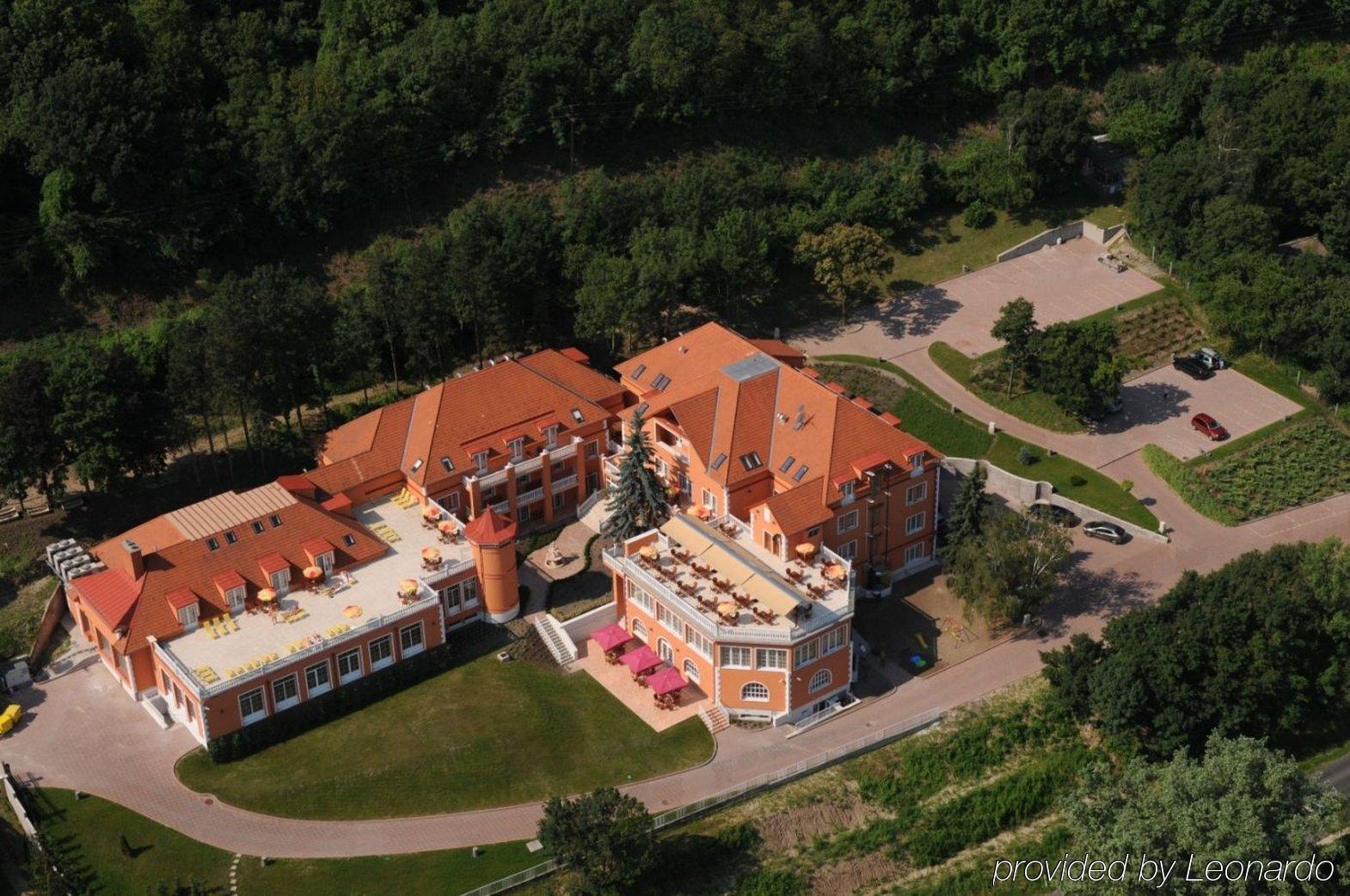 Hotel Bellevue Ostrzyhom Zewnętrze zdjęcie