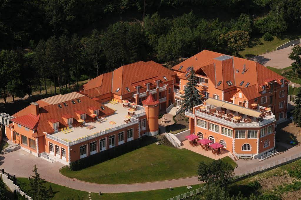 Hotel Bellevue Ostrzyhom Zewnętrze zdjęcie